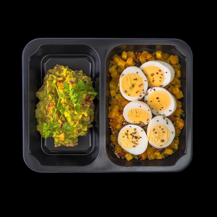 Low carb krabicka s vejci a guacamole